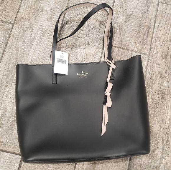 Kate Spade Purse - Picture 2 of 3